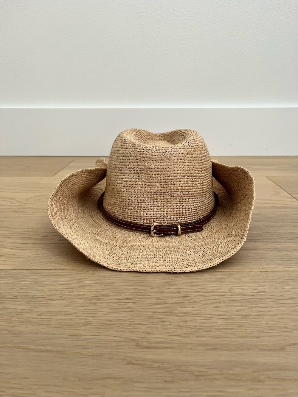 Miu Miu Natural Straw Hat with Red Rope Trim - Picture 3 of 9